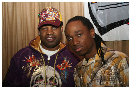 black_and_gold_mar29-094