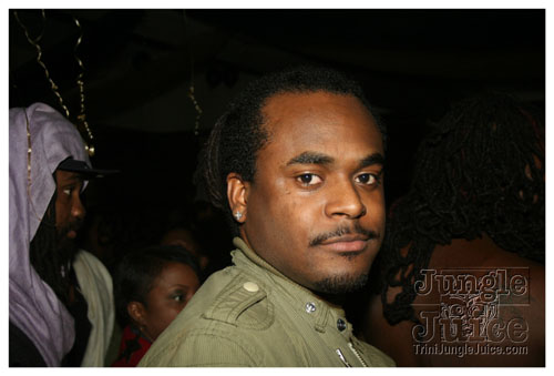 black_and_gold_mar29-104