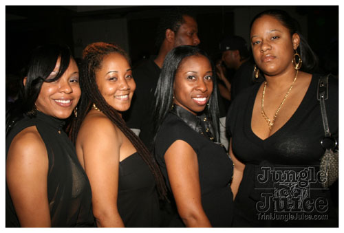 black_and_gold_mar29-111