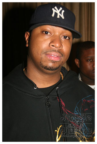 black_and_gold_mar29-117