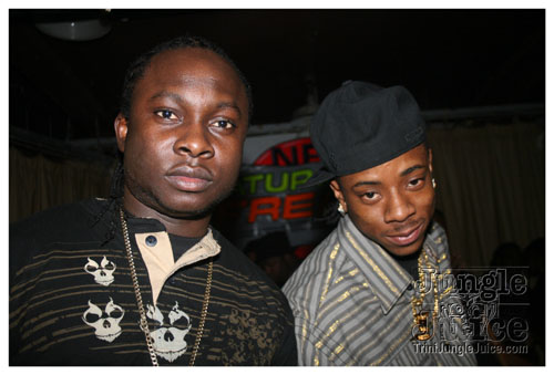 black_and_gold_mar29-120