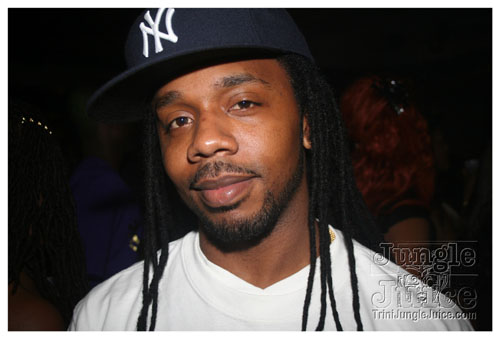 black_and_gold_mar29-123