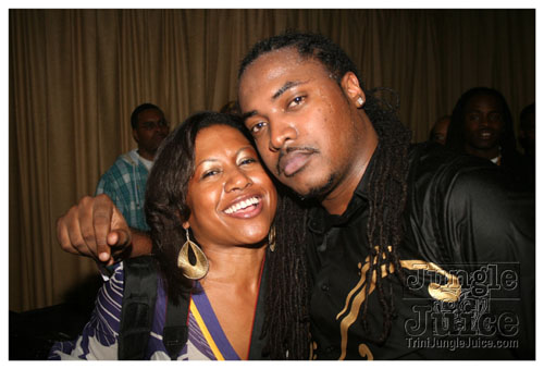 black_and_gold_mar29-142