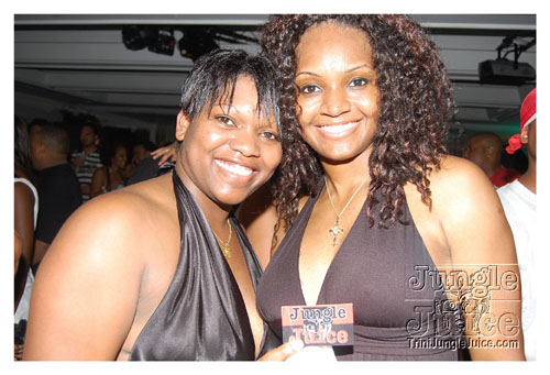 black_n_white_oct10-012