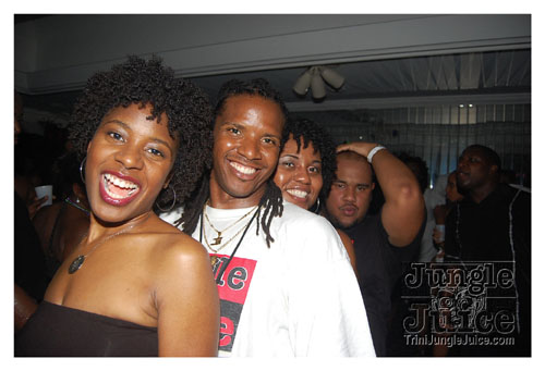 black_n_white_oct10-028