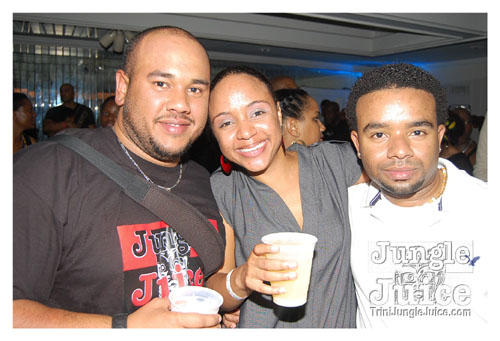 black_n_white_oct10-040