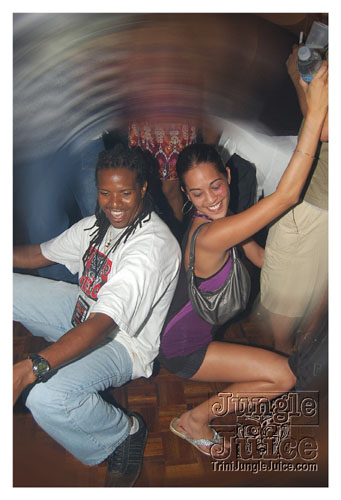 black_n_white_oct10-094