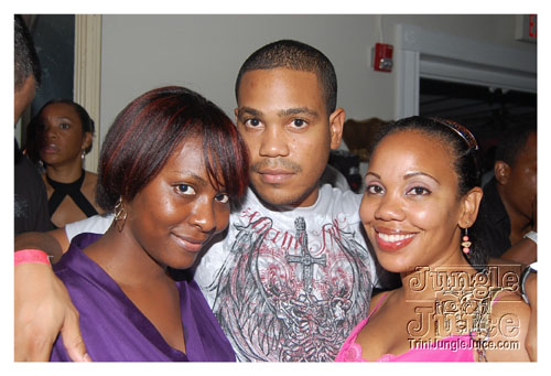 black_n_white_oct10-103