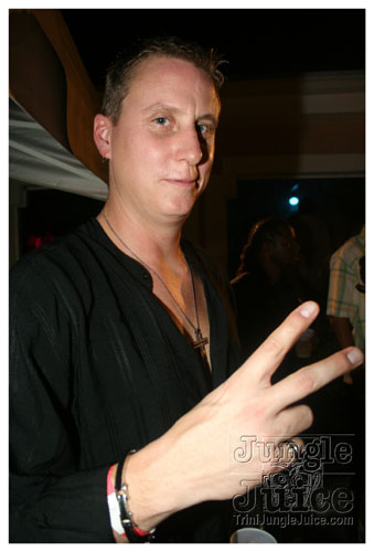 black_n_white_oct10-120