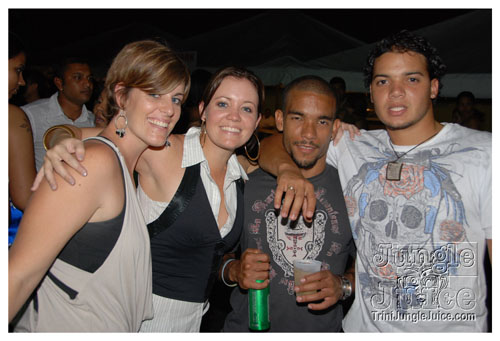 blue_range_all_incl_2008-021