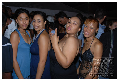 blue_range_all_incl_2008-029