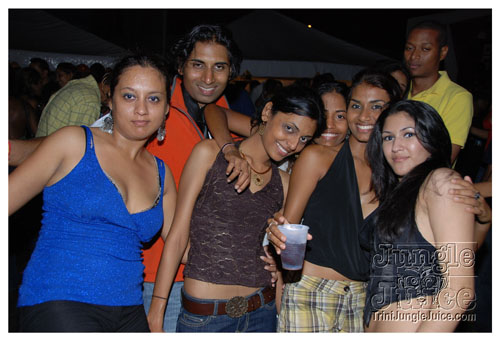 blue_range_all_incl_2008-054