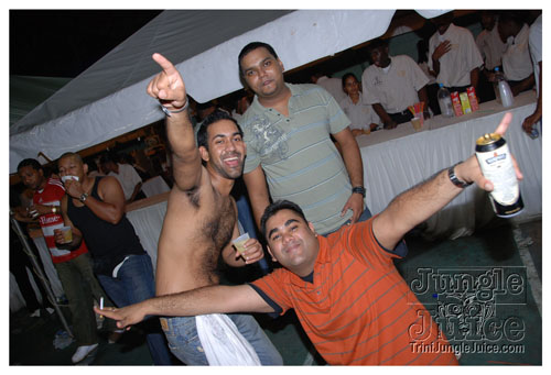 blue_range_all_incl_2008-076