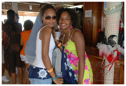 booze_cruise_2008-200