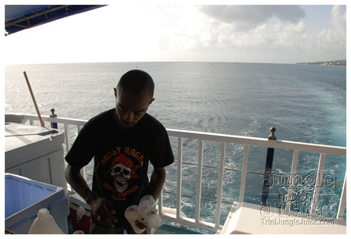 booze_cruise_2008-250