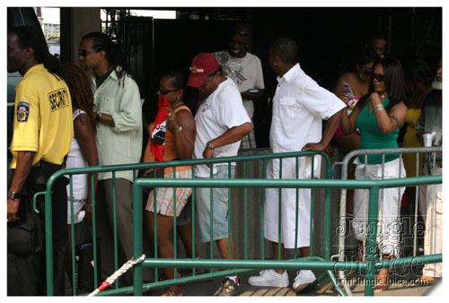 breathless_jun2k8-001