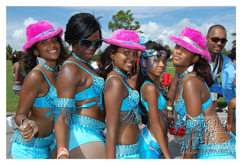 broward_carnival_2008_pt1-036