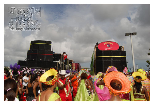 broward_carnival_2008_pt1-044