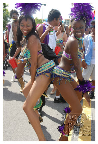 broward_carnival_2008_pt1-083