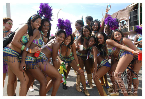 broward_carnival_2008_pt1-084