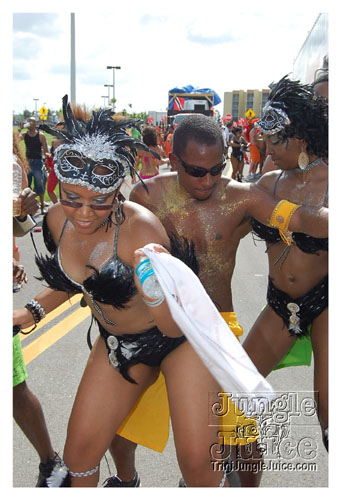 broward_carnival_2008_pt1-134