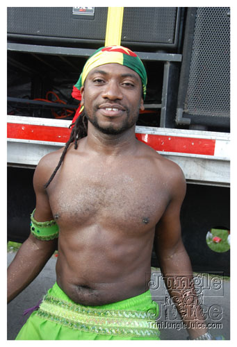 broward_carnival_2008_pt1-177