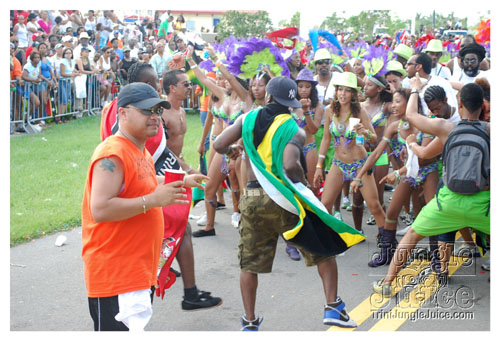 broward_carnival_2008_pt1-185