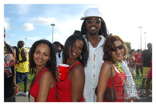 broward_carnival_2008_pt1-211