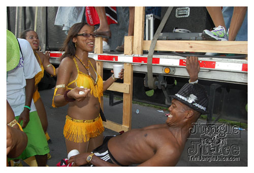 broward_carnival_2008_pt1-225