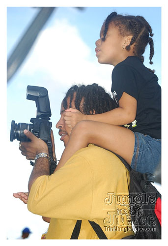 broward_carnival_2008_pt1-241