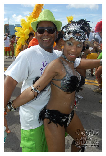 broward_carnival_2008_pt1-251