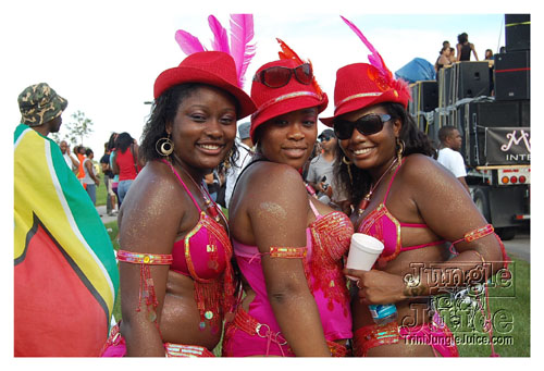 broward_carnival_2008_pt1-277