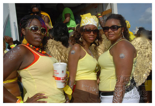 broward_carnival_2008_pt2-057
