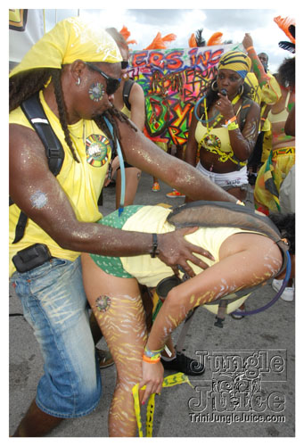 broward_carnival_2008_pt2-062