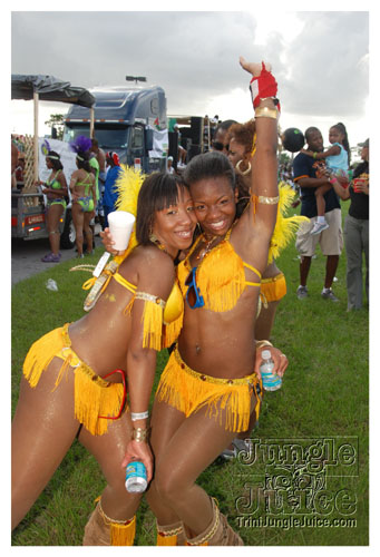 broward_carnival_2008_pt2-100