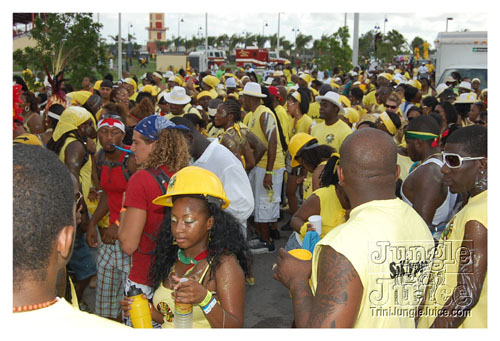 broward_carnival_2008_pt2-162