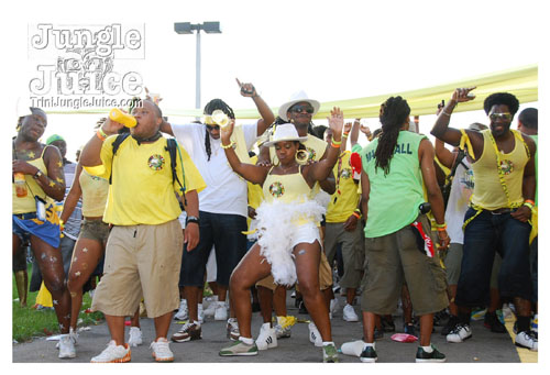 broward_carnival_2008_pt2-203