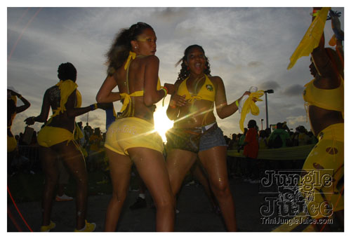 broward_carnival_2008_pt2-210