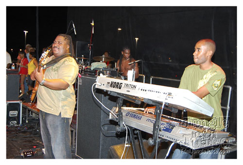 broward_carnival_2008_pt2-229