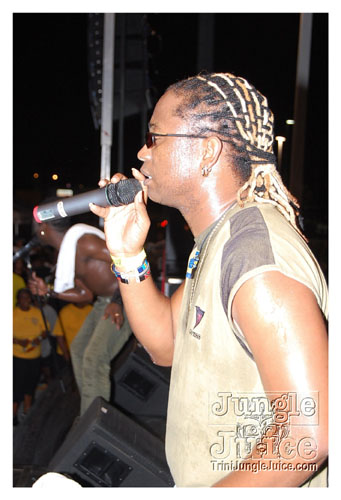 broward_carnival_2008_pt2-232