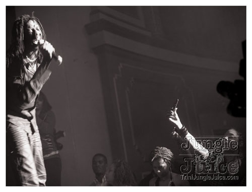 buju_mavado_oct26-058