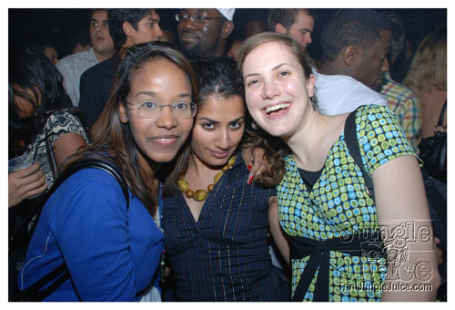 busspepper_nuts_tribute_nov22-087