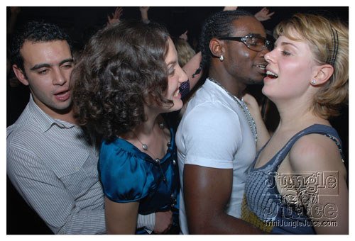 busspepper_nuts_tribute_nov22-098