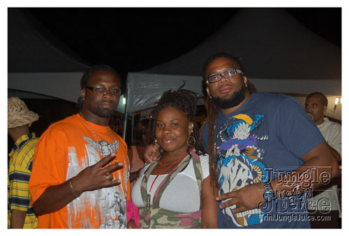 carnival_in_yuh_backyard_08-024