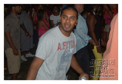 carnival_in_yuh_backyard_08-049