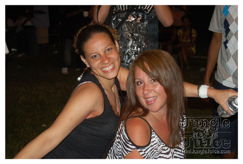 carnival_in_yuh_backyard_08-053