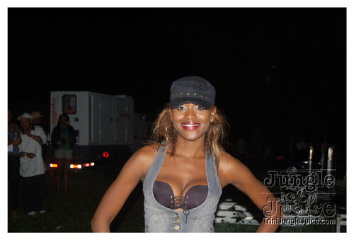 carnival_in_yuh_backyard_08-070