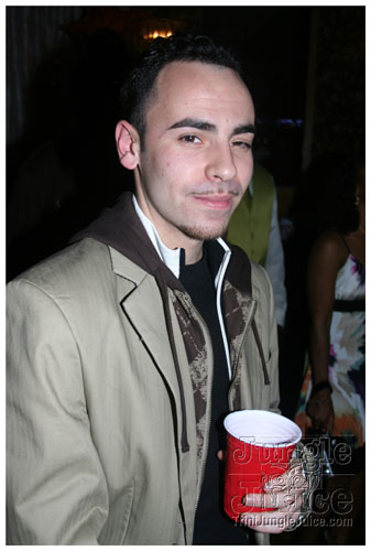 contagious3_nov26-032