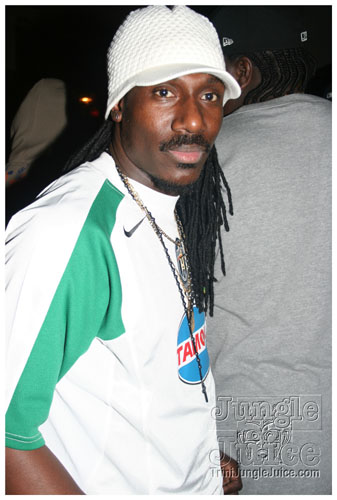 contagious3_nov26-038