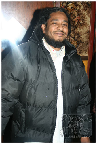 contagious3_nov26-043